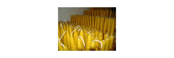 Beeswax candles poured